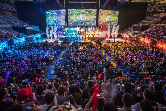 FPX 1-1 NIP：韧性十足超大逆转，FPX落后一万经济翻盘成功