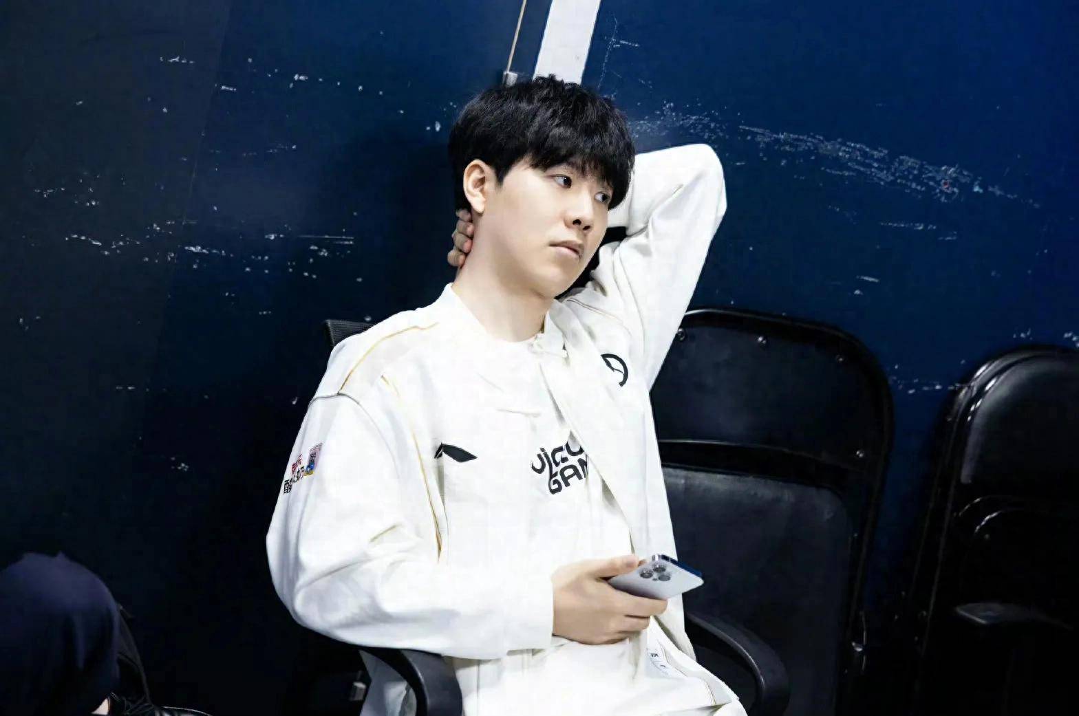 IG Xun赢下LPL比赛，却被前女友爆瓜？